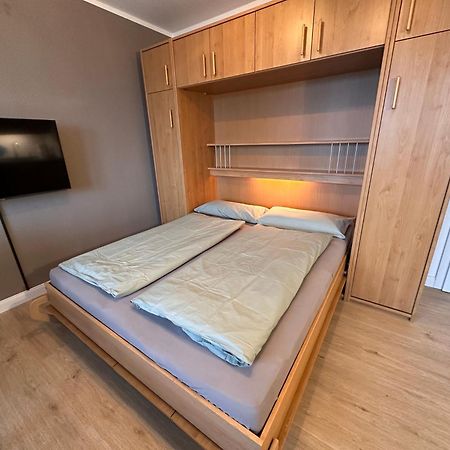 Ferienwohnung Watt & Wind - Tolles Schwimmbad Cuxhaven Exterior foto